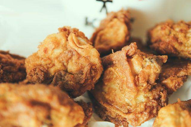 ilustrasi fried chicken (unsplash.com/HONG FENG)