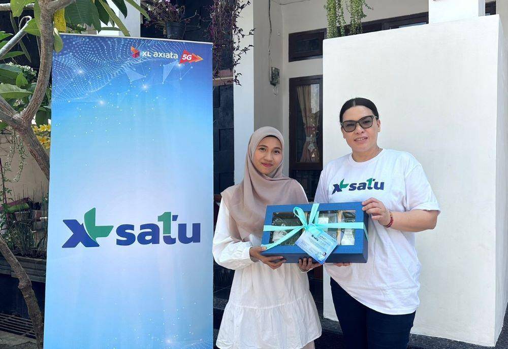 XL Axiata dalam rangka Hari Pelanggan Nasional 2024 memberikan apresiasi kepada pelanggan setia XL SATU di Kota Bandar Lampung, Rabu (4/9/2024).