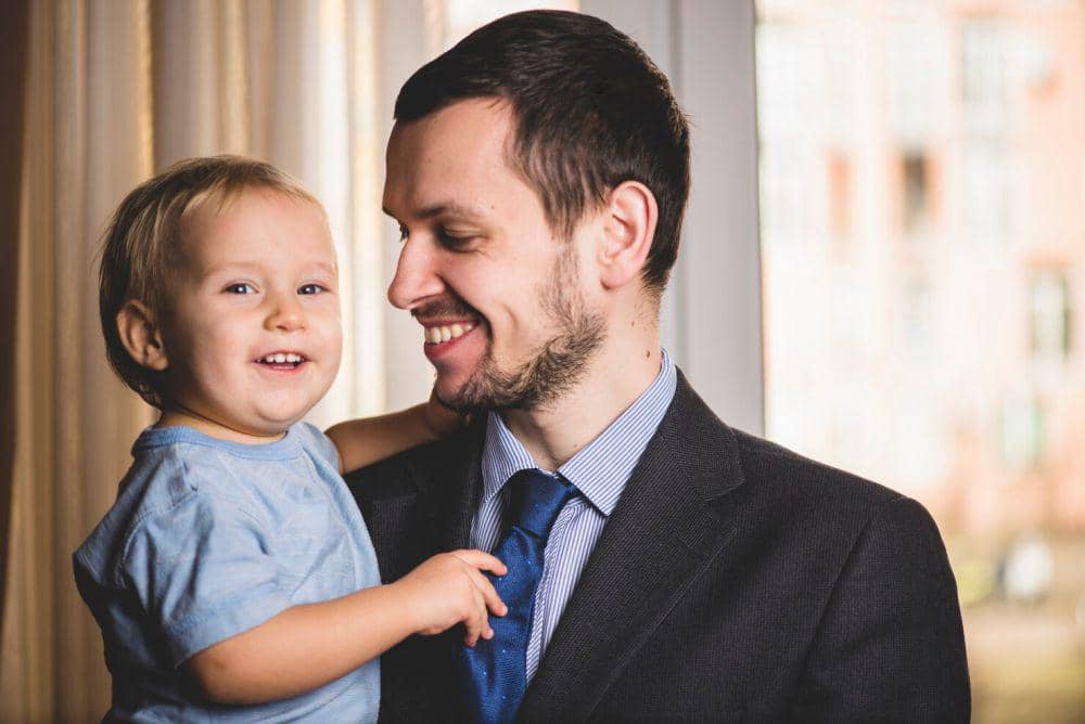 6 Tips Agar Tetap Bisa Menikmati Liburan saat Membawa Toddler