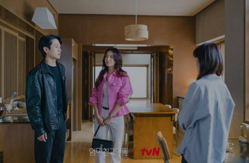 still cut drama Love Next Door (instagram.com/tvn_drama)