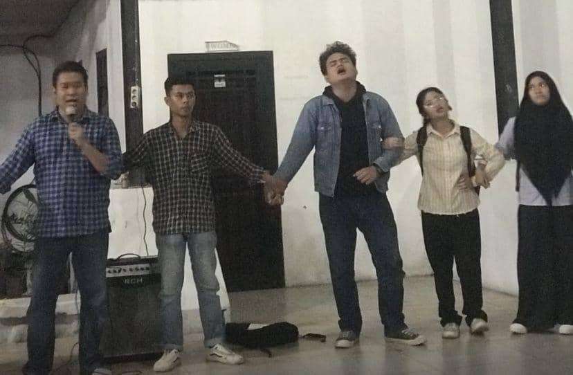 Mahasiswa melakukan dialog Sidang Rakyat (Dok. Istimewa)
