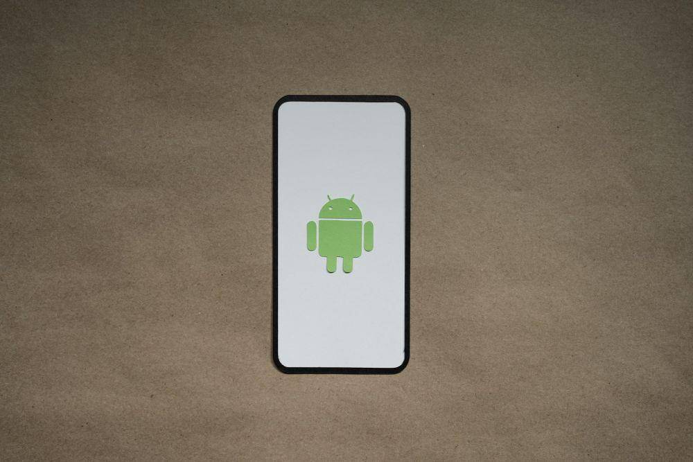 ilustrasi Android (unsplash.com/Kelly Sikkema)