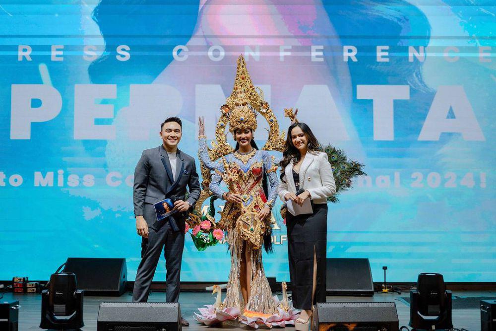 7 Potret Kostum Nasional Wakil Indonesia di Ajang Miss Cosmo 2024