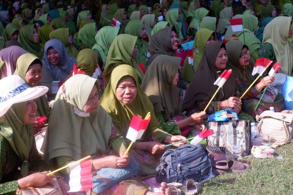 Kader Muslimat Tulungagung siap menangkan Khofifah-Emil. IDN Times/ Bramanta Pamungkas