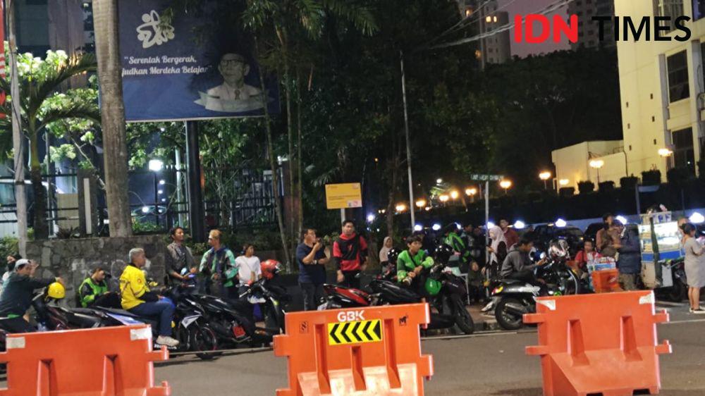 Ojol Ikut Sambut Paus Fransiskus Usai Pimpin Misa Agung di GBK
