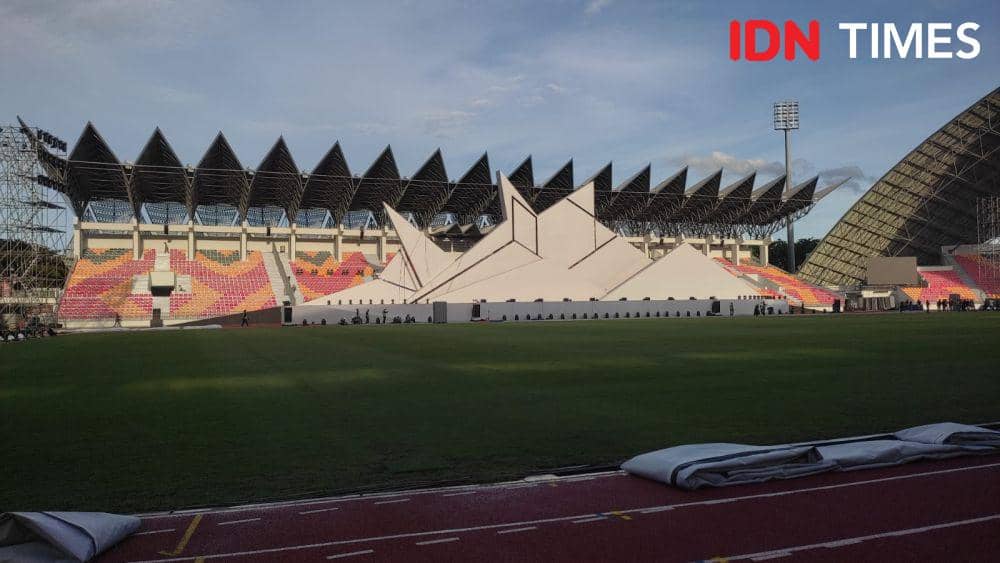 Lokasi pembukaan PON Ke-21 Aceh-Sumut 2024 di Stadion Harapan Bangsa, Kota Banda Aceh. (IDN Times/Muhammad Saifullah)