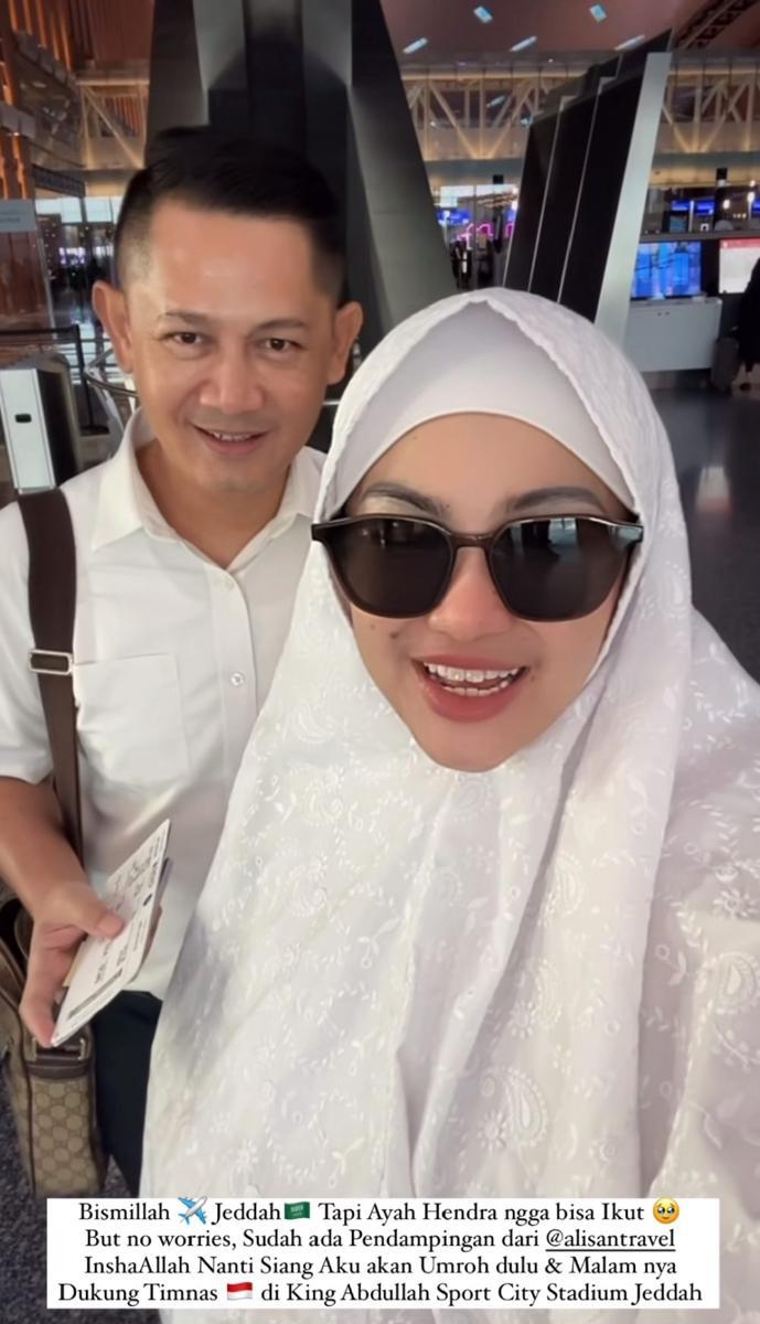 Fitri Carlina umrah dan nonton timnas Indonesia. (instagram.com/fitricarlina)