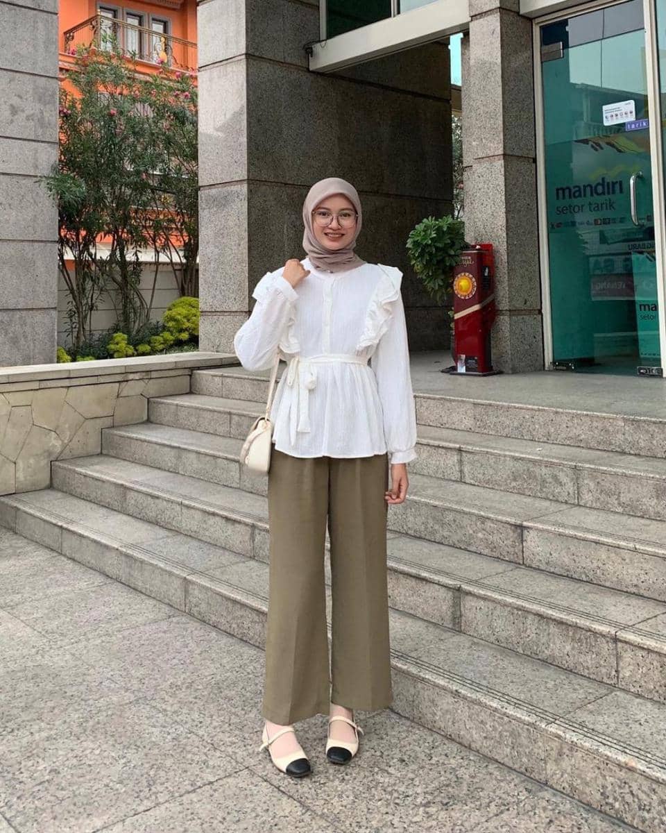 Lutvy Putri (instagram.com/lutvy_putri)