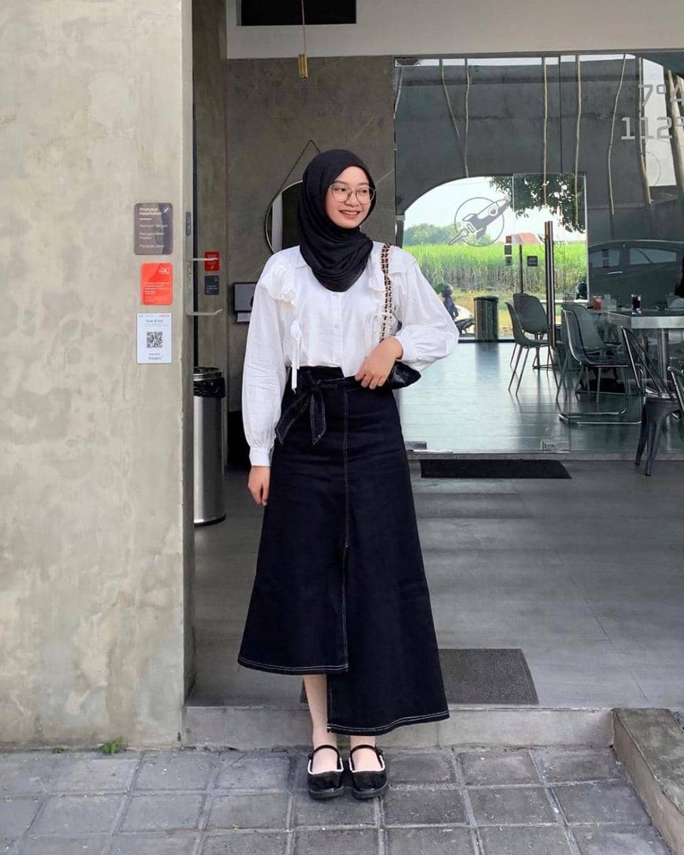 Lutvy Putri (instagram.com/lutvy_putri)