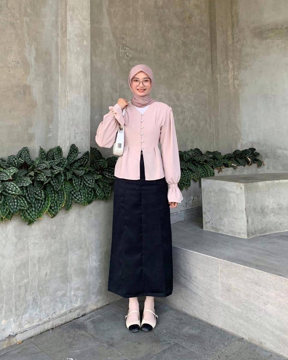 Lutvy Putri (instagram.com/lutvy_putri)