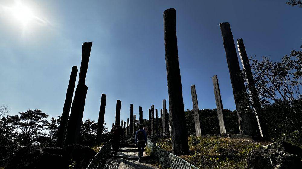 Wisdom Path, Hong Kong (google.com/maps/Seah Jia Hui)