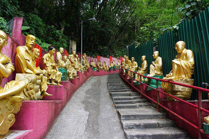 Biara Sepuluh Ribu Buddha, Hong Kong (google.com/maps/H3nry)