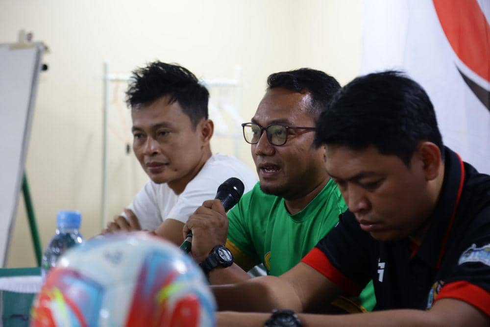 Pelatih Sumut Bantuan Manday (dok.media futsal PON)