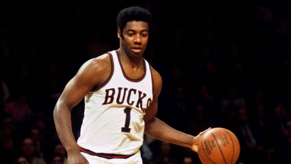 Oscar Robertson (nba.com)