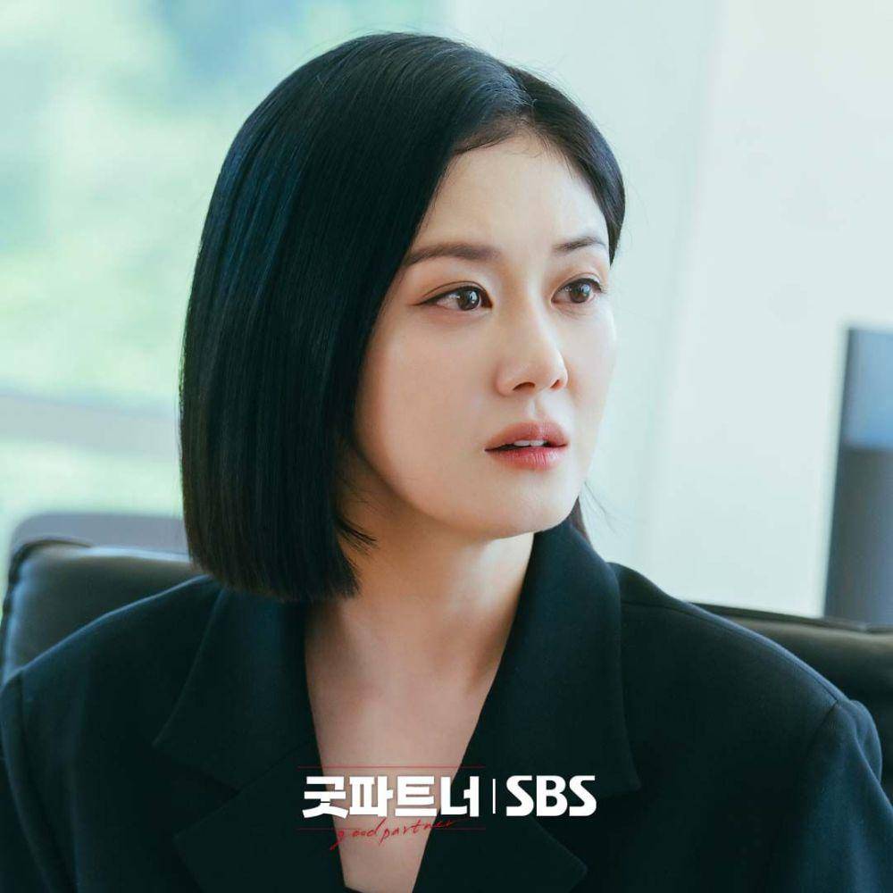 Jang Nara di drama Good Partner (instagram.com/sbsdrama.official)