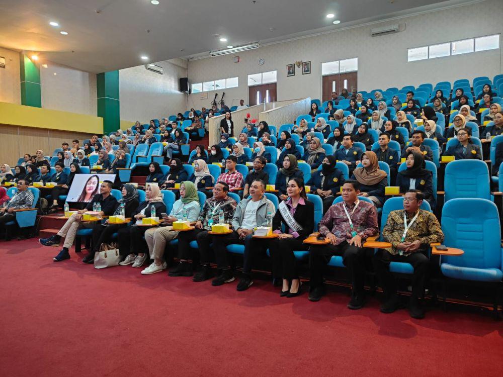 Mandiri Inhealth menyelenggarakan acara "Mandiri Inhealth Campus Fit" di Poltekes Kemenkes Semarang, Jumat (6/9/2024). (IDN Times/bt)