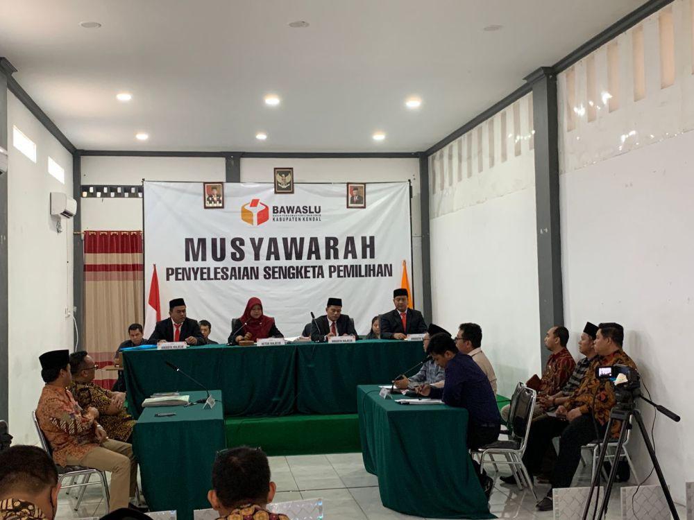 Dico Absen di Musyawarah Sengketa Pilkada Kendal, KPU Siapkan Bukti