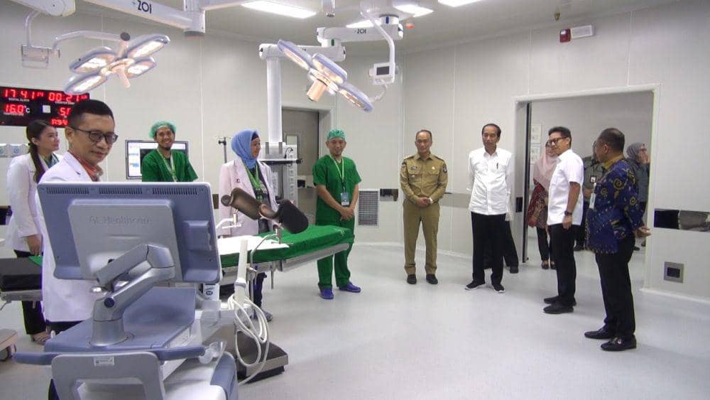 Jokowi Resmikan Gedung Kesehatan Ibu dan Anak RSWS Senilai Rp456 M