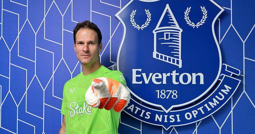 Asmir Begovic (instagram.com/asmir1)