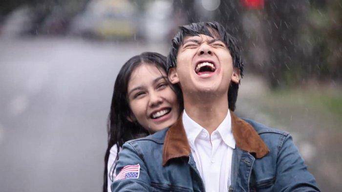 Scene di film Dilan 1991.(dok.Falcon Pictures/Dilan 1991)