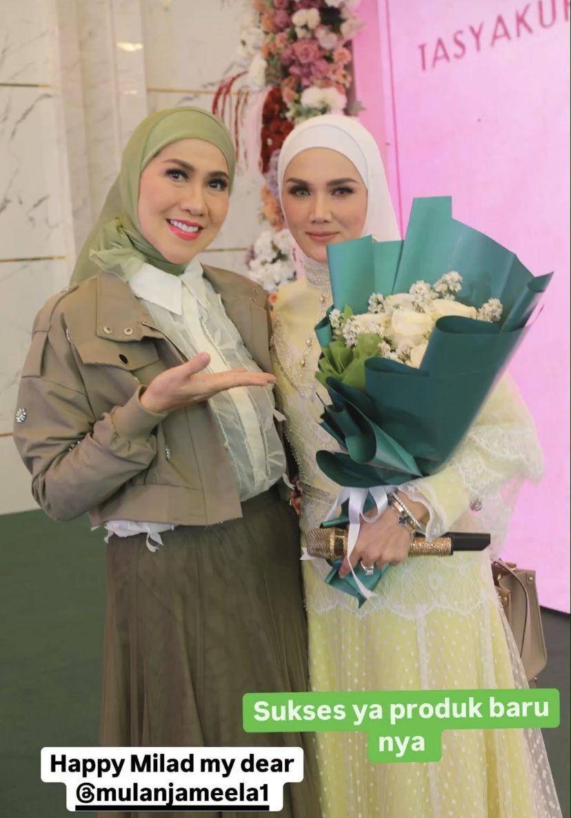 potret artis hadiri launching brand minuman fiber baru Mulan Jameela (Instagram.com/vennamelindareal)