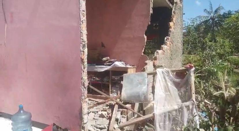 Gempa Sukabumi: Rumah Warga Ambruk dan Harus Mengungsi