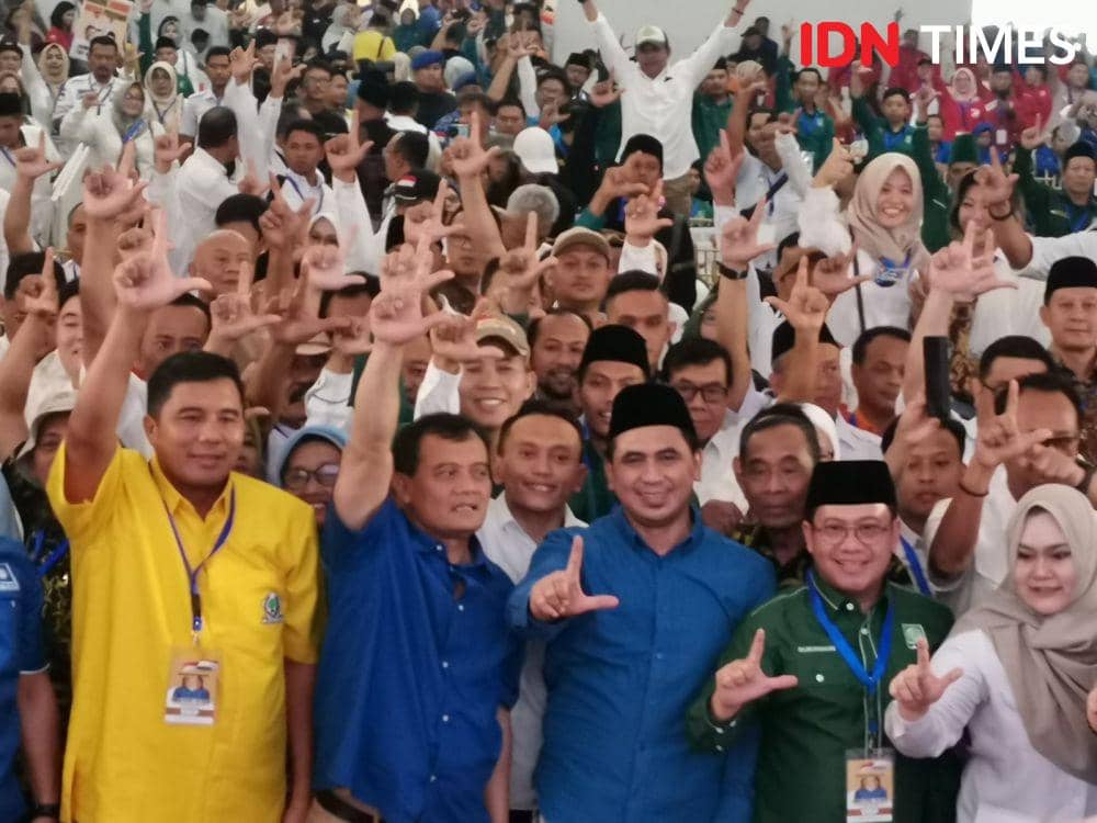 Paslon gubernur Jateng Luthfi-Yasin di MAC Majapahit Semarang. (IDN Times/Fariz Fardianto)
