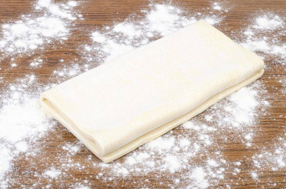 ilustrasi bahan napoleon cake puff pastry
