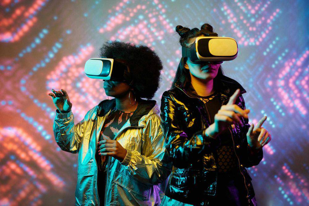 ilustrasi virtual reality (pexels.com/id-id/@darlene-alderson/)