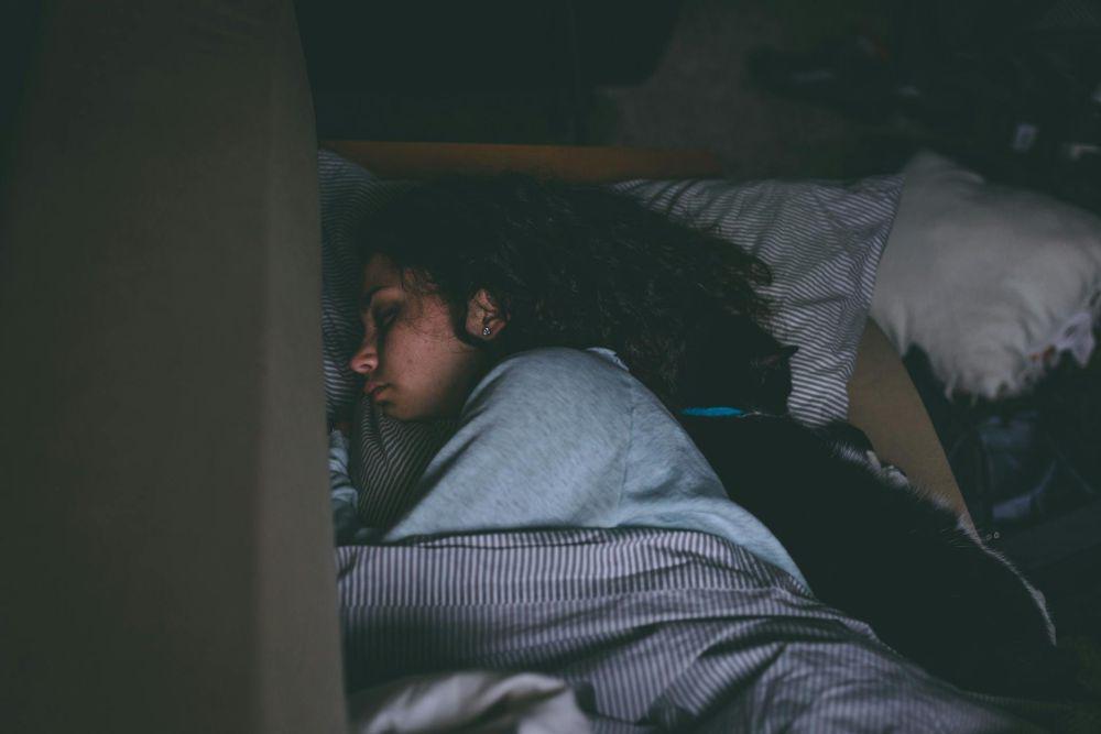 ilustrasi seseorang sedang tidur (pexels.com/Craig Adderley)