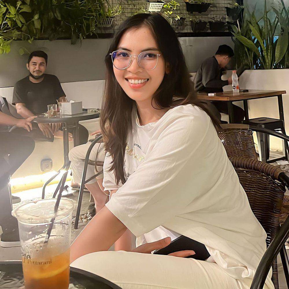 Potret Putri Pariwisata Sulawesi Selatan 2024, Alfionita Yasmin (instagram.com/alfionitacesariyasmin)