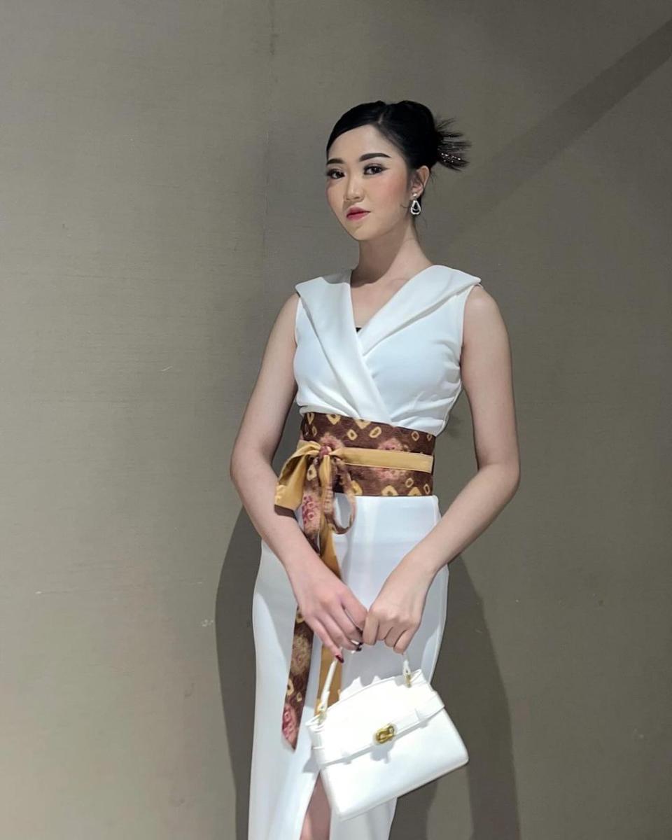 Potret Putri Pariwisata Sumatra Selatan 2024, Ysenia Roseno (instagram.com/yseniarosenoo)