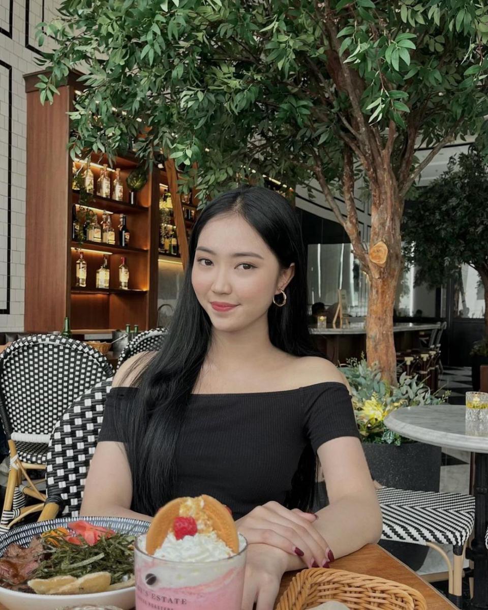 Potret Putri Pariwisata Sumatra Selatan 2024, Ysenia Roseno (instagram.com/yseniarosenoo)