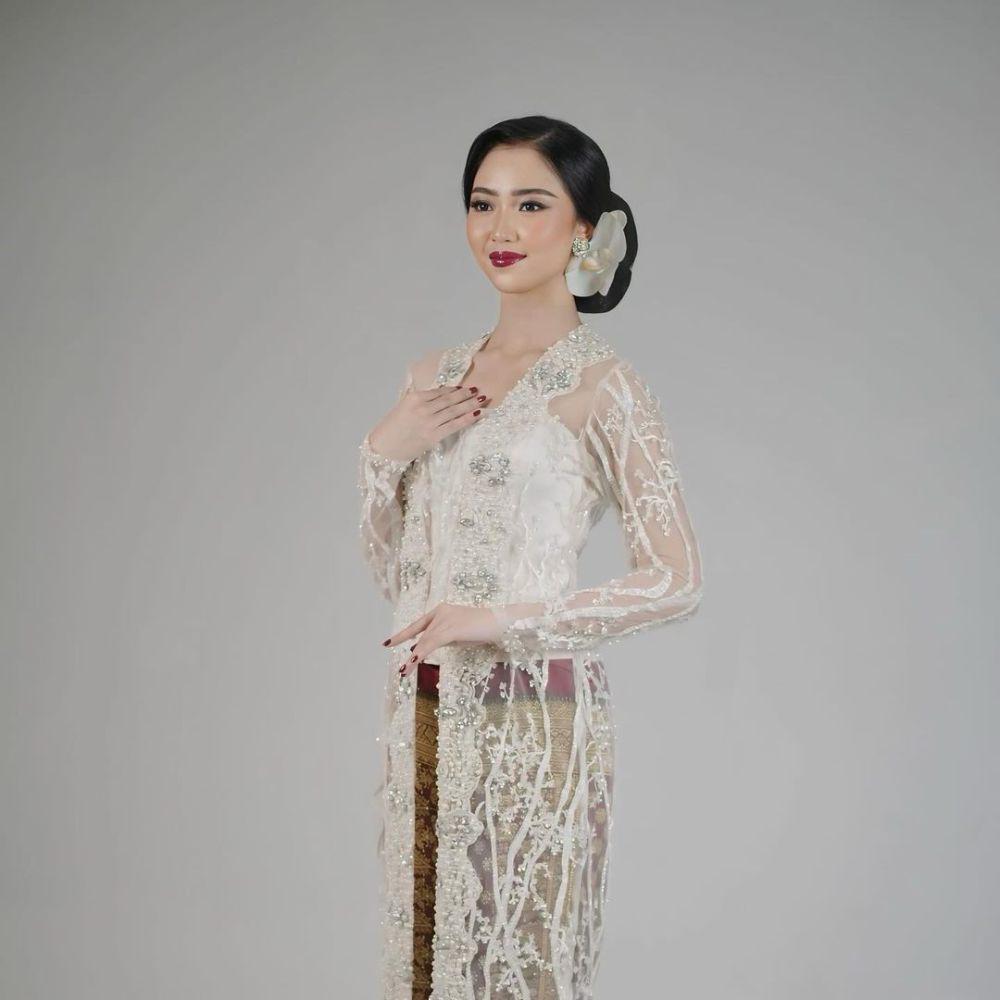 Potret Putri Pariwisata Sumatra Selatan 2024, Ysenia Roseno (instagram.com/yseniarosenoo)