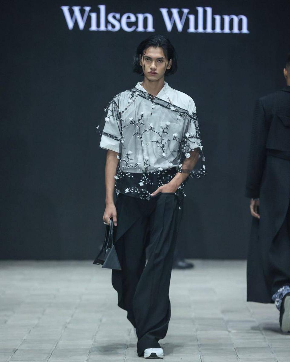 Wilsen Willim di Plaza Indonesia Men's Fashion Week (instagram.com/plazaindonesia)