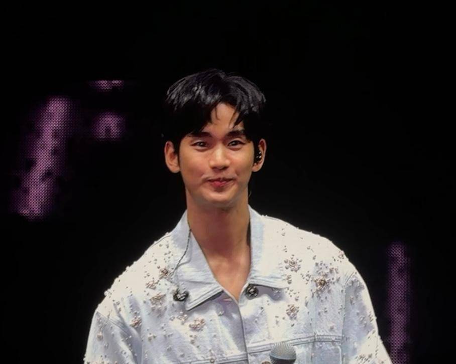 Kim Soo Hyun di fan meeting pada Sabtu (7/9/2024) (IDN Times/Elizabeth Chiquita)