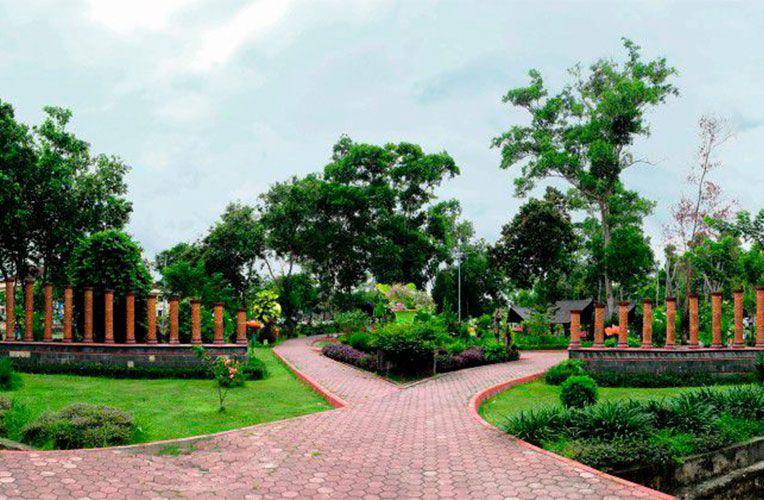 Taman Tiga Generasi Sepinggan, Balikpapan (disporapar.balikpapan.go.id)