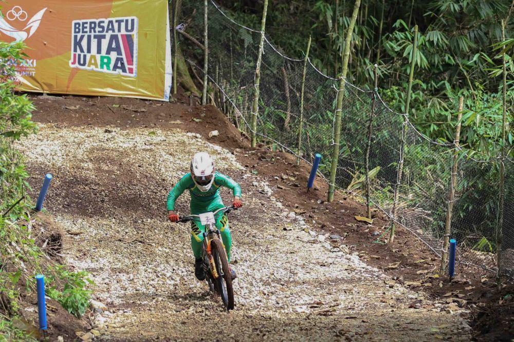 Pembalap MTB Jatim Libas Lintasan Tahura dengan Waktu Terbaik