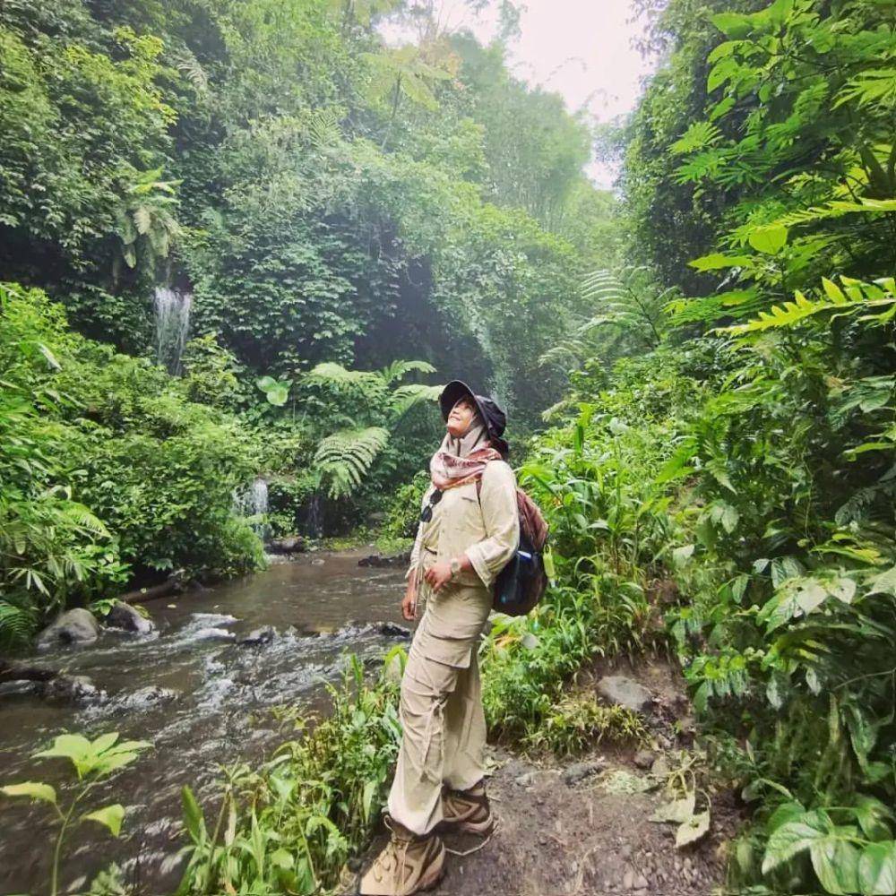 potret wisatawan saat berada di Air Terjun 7 Bidadari (instagram.com/saaniinaas_is_unbelievable21)