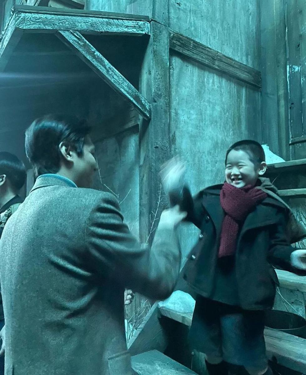 potret Lee Min Ho di balik layar Pachinko Season 2 (instagram.com/actorleeminho)