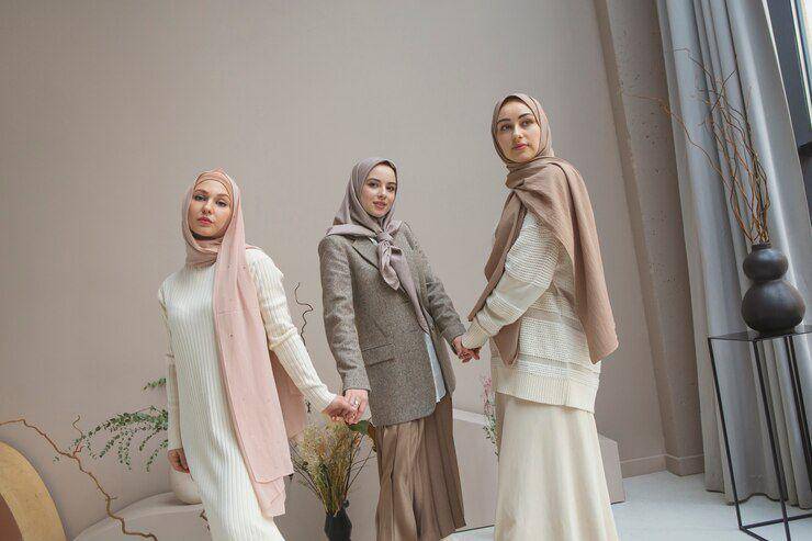 Ilustrasi fashion muslim (freepik.com)
