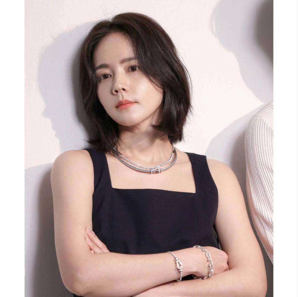 model rambut sebahu layer ala Korea (instagram.com/hangaingagari)