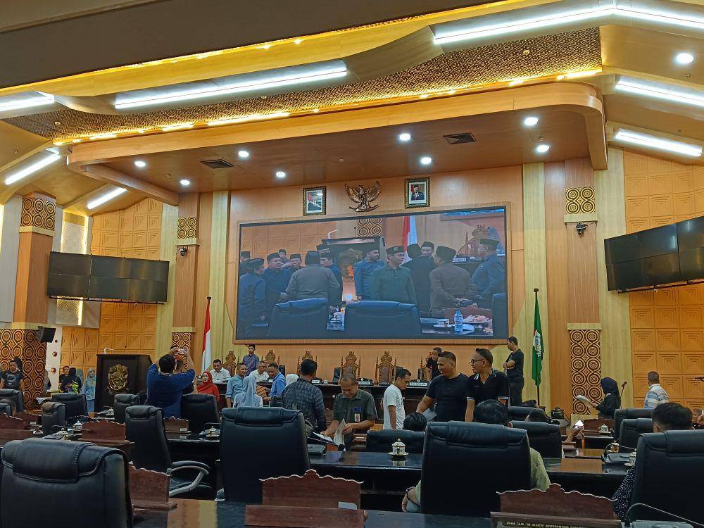 Gladi bersih menjelang pelantikan anggota DPRD Makassar terpilih, Minggu (8/9/2024). (IDN Times/Istimewa)