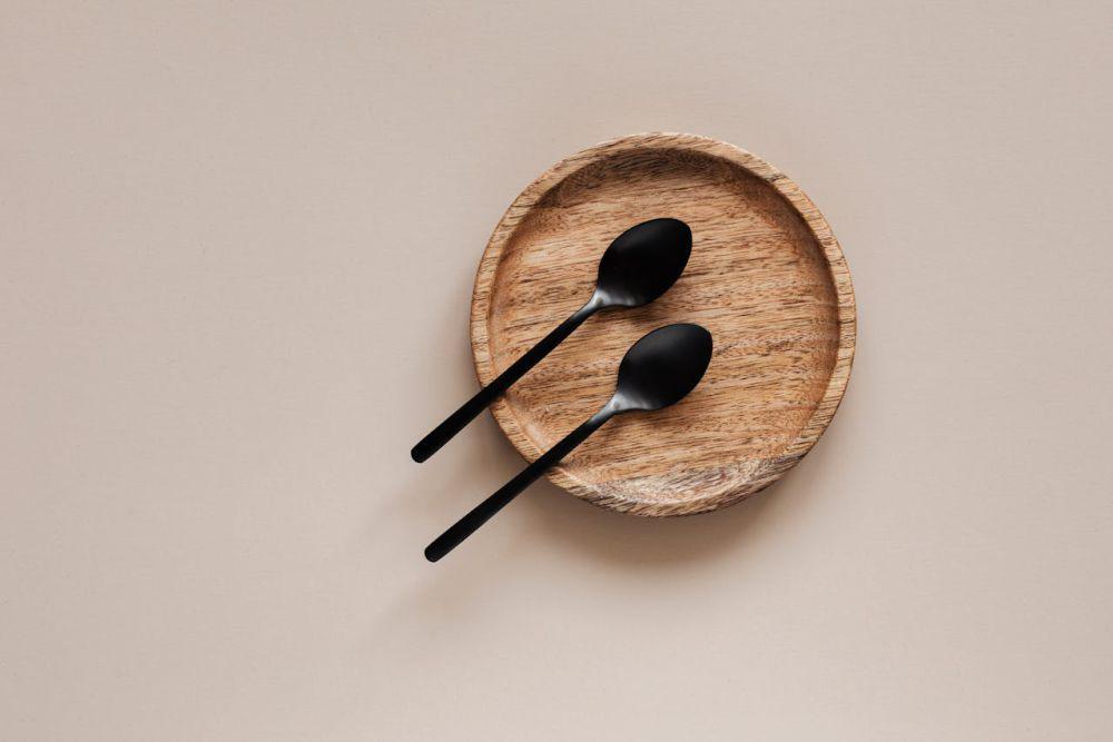 ilustrasi sendok (pexels.com/Karolina Kaboompics)