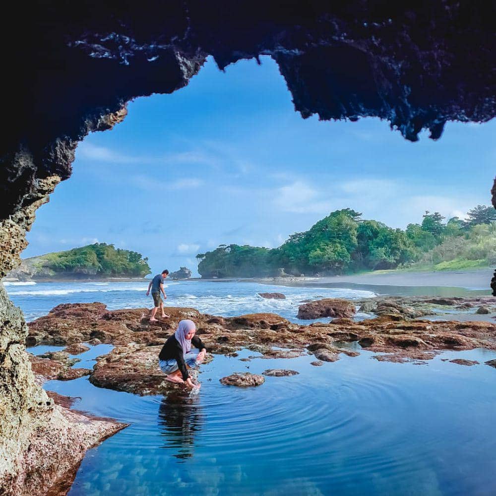 Pantai Madasari (Instagram/MADASARI BEACH)