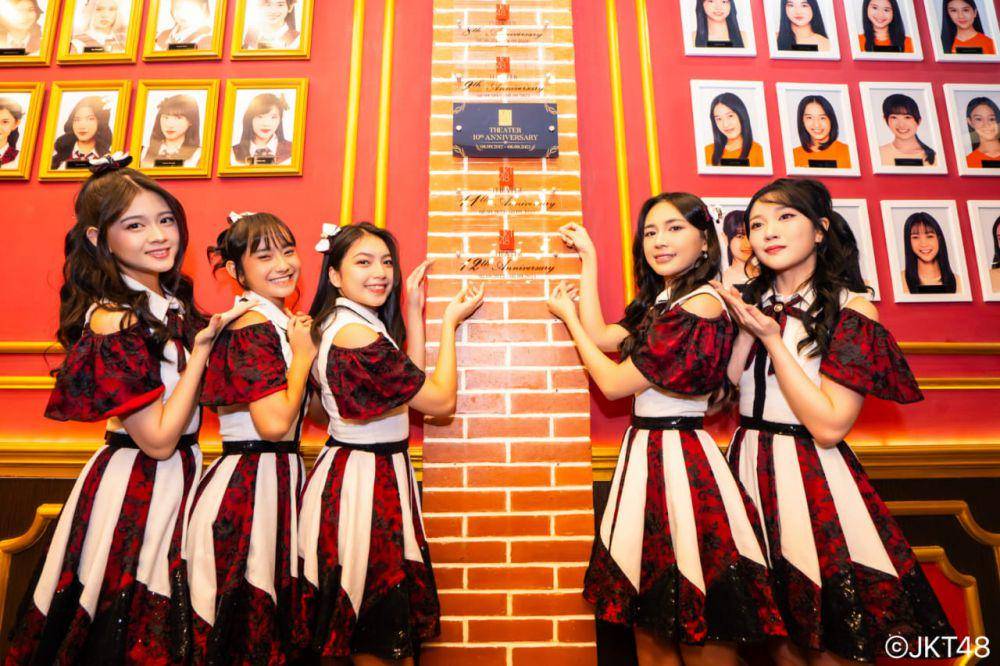 Member JKT48 (x.com/officialJKT48)