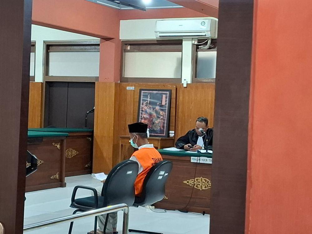 Sidang pledoi kasus dukun pijat mutilasi di Malang. (IDN Times/Rizal Adhi Pratama)