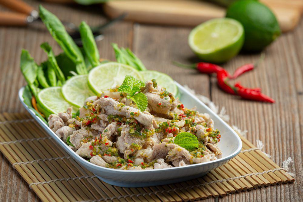 Resep Ayam Rebus Sambal Ijo, Lauk Minim Minyak!