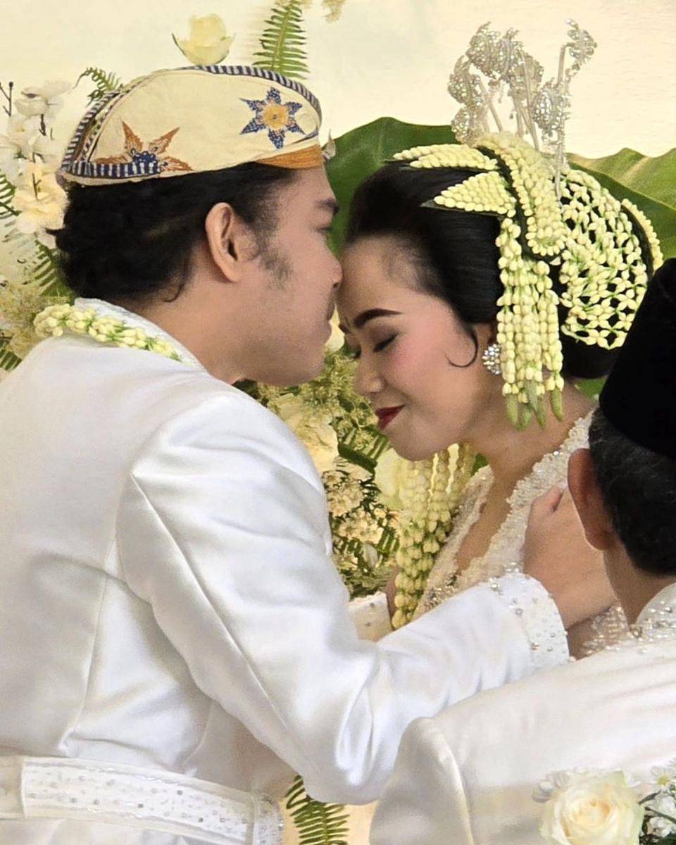 potret pernikahan anak Nicky Astria (instagram.com/nicky_astria_real)