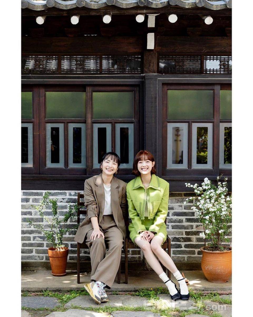 potret Park Soo Yeon dan Lim Yoo Mi (instagram.com/bagu._.bagu)